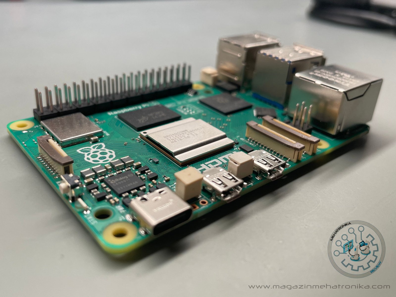 8GB Raspberry Pi 5 Single Board Computer with Arm Cortex-A76 - DFRobot